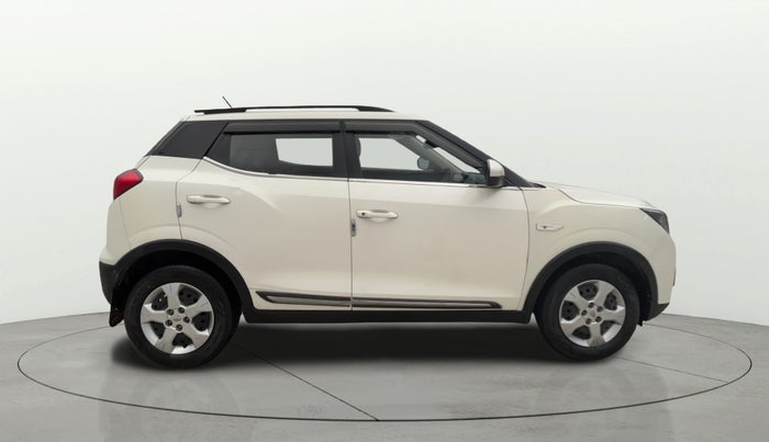 2022 Mahindra XUV300 W6 1.2 PETROL AMT, Petrol, Automatic, 18,956 km, Right Side View