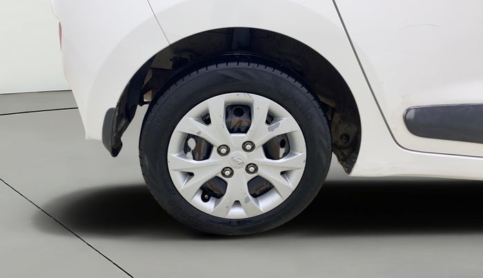 2016 Hyundai Grand i10 SPORTZ 1.1 CRDI, Diesel, Manual, 62,051 km, Right Rear Wheel