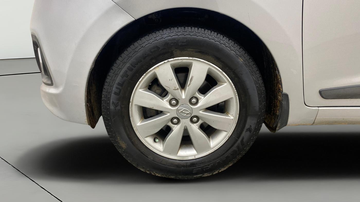 2014 Hyundai Xcent S (O) 1.2, Petrol, Manual, 33,704 km, Left Front Wheel