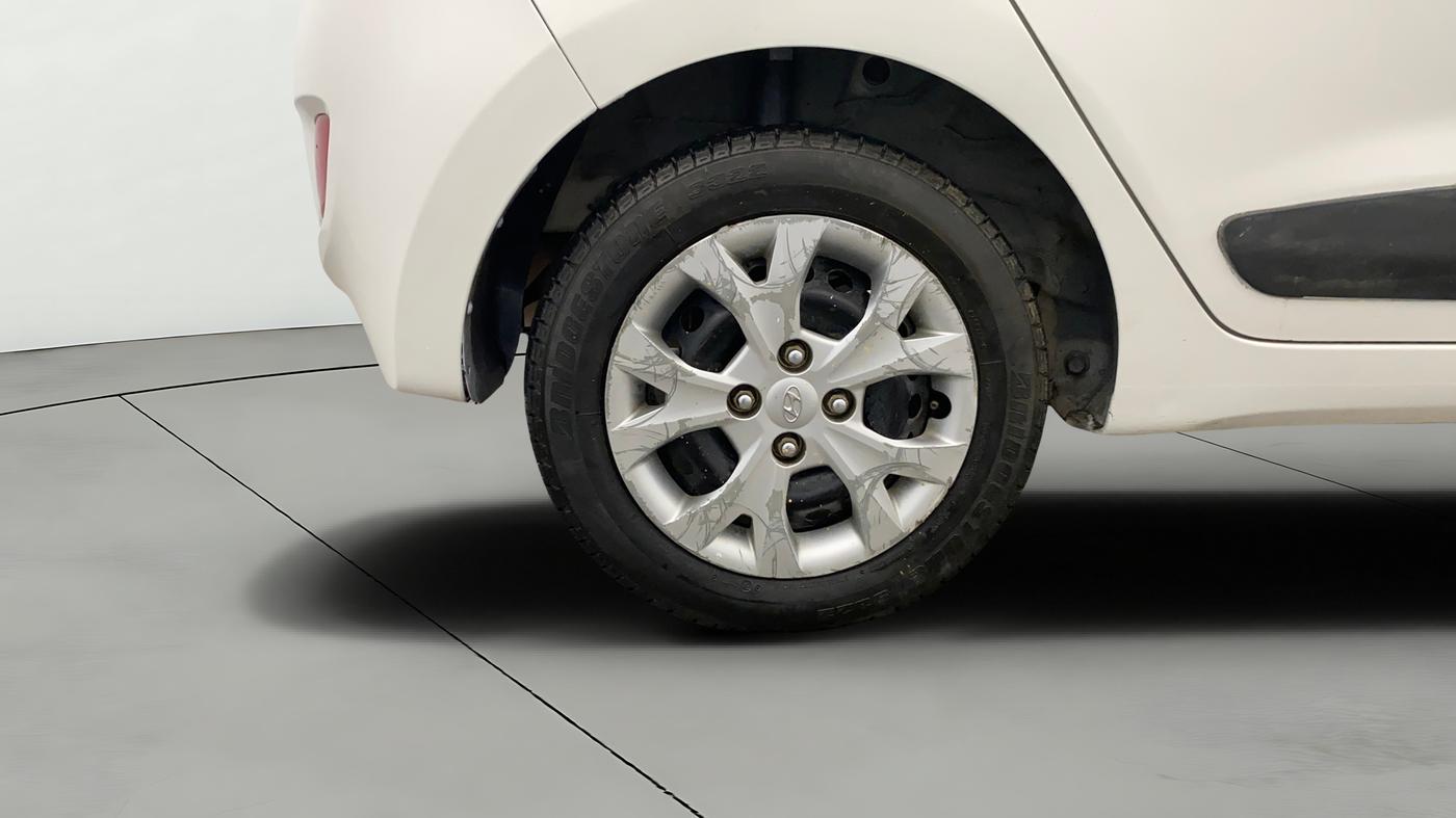 2015 Hyundai Grand i10 SPORTZ 1.2 KAPPA VTVT, Petrol, Manual, 81,870 km, Right Rear Wheel