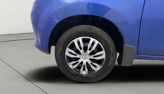 2015 Maruti Alto 800 LXI, Petrol, Manual, 60,265 km, Left Front Wheel