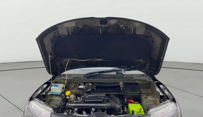 2022 Renault Kwid RXT 1.0 (O), Petrol, Manual, 16,531 km, Open Bonet