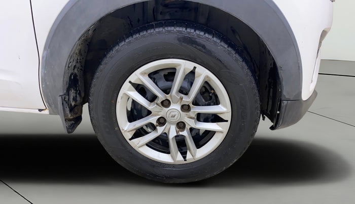 2019 Renault TRIBER RXL MT, Petrol, Manual, 42,775 km, Right Front Wheel