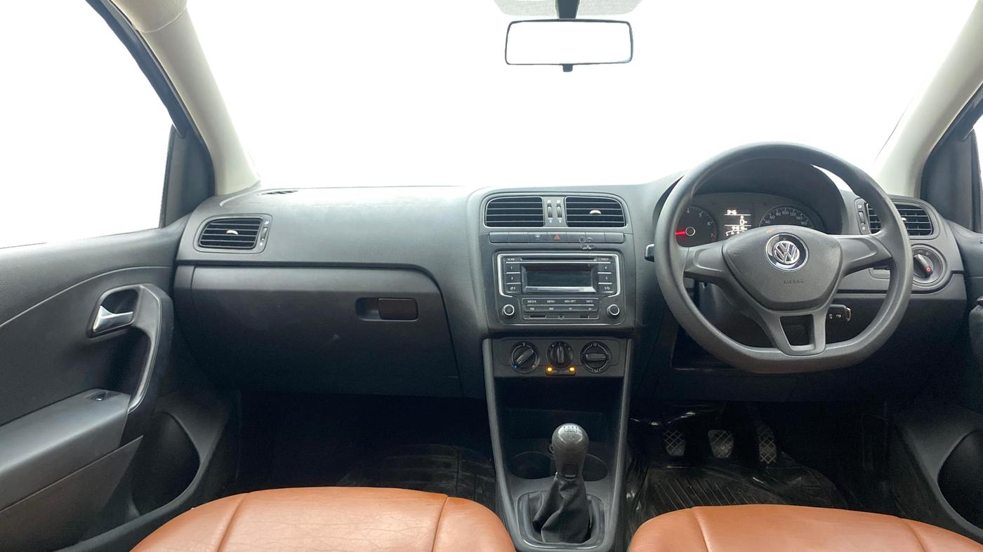 2015 Volkswagen Polo COMFORTLINE 1.2L, Petrol, Manual, 94,778 km, Dashboard