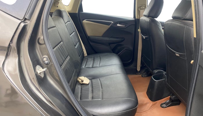 2017 Honda Jazz 1.2L I-VTEC V, Petrol, Manual, 1,00,405 km, Right Side Rear Door Cabin