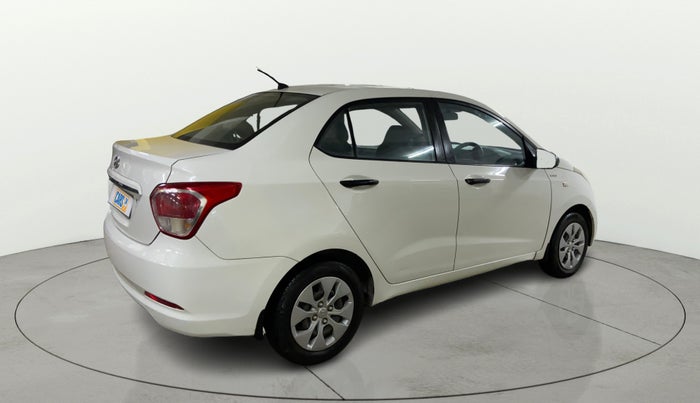 2015 Hyundai Xcent BASE 1.2, CNG, Manual, 72,734 km, Right Back Diagonal