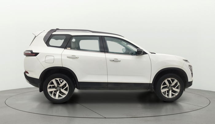 2023 Tata Safari XZA PLUS O 6STR, Diesel, Automatic, 33,899 km, Right Side View