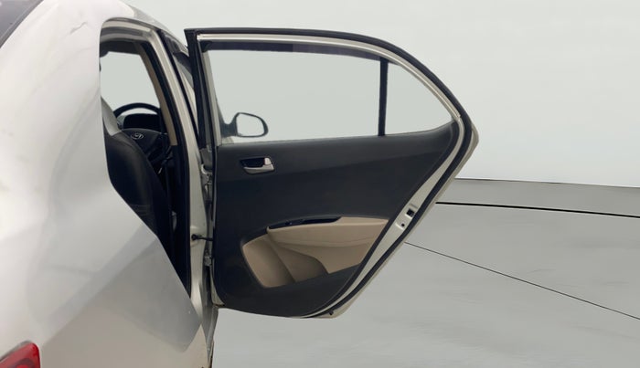 2014 Hyundai Xcent SX AT 1.2 (O), Petrol, Automatic, 1,09,489 km, RHS Rear Door