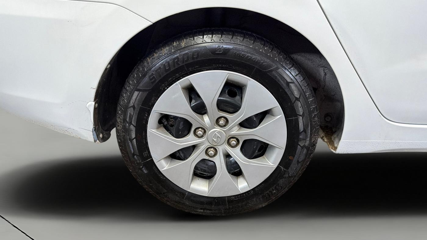 2017 Hyundai Xcent E+, Petrol, Manual, 66,534 km, Right Rear Wheel