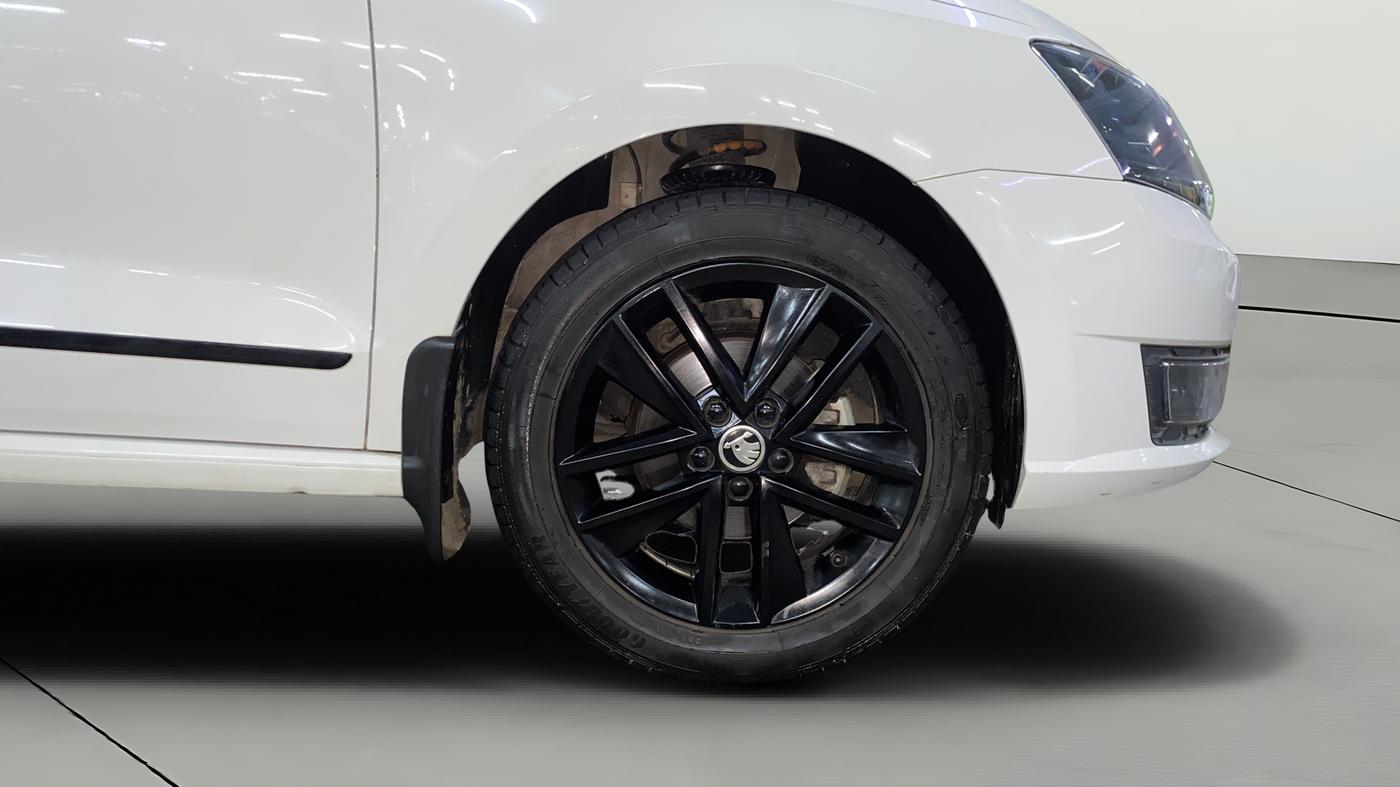 2021 Skoda Rapid AMBITION AT TSI, Petrol, Automatic, 22,757 km, Right Front Wheel