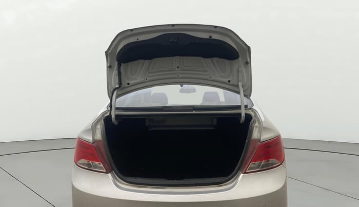 2016 Hyundai Verna 1.6 VTVT SX, Petrol, Manual, 66,390 km, Boot Door Open