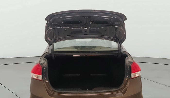 2016 Maruti Ciaz ZXI+ AT, Petrol, Automatic, 84,709 km, Boot Door Open