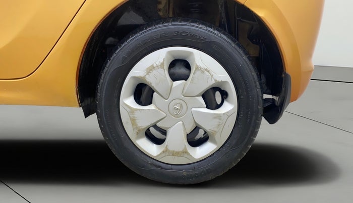 2018 Tata Tiago XZ PETROL, Petrol, Manual, 28,115 km, Left Rear Wheel