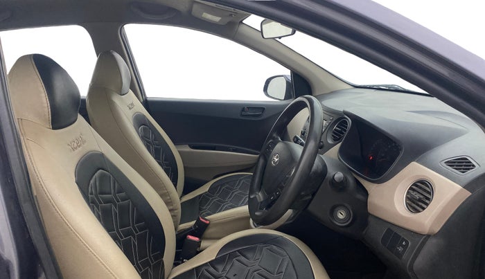 2018 Hyundai Xcent S 1.2, Petrol, Manual, 1,44,410 km, Right Side Front Door Cabin