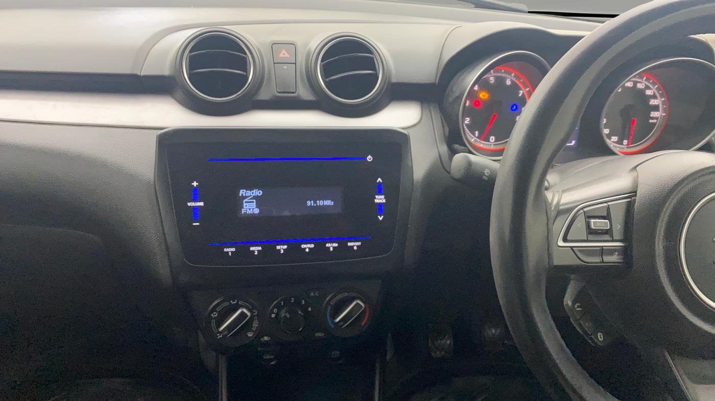 2023 Maruti Swift VXI, CNG, Manual, 89,102 km, Air Conditioner