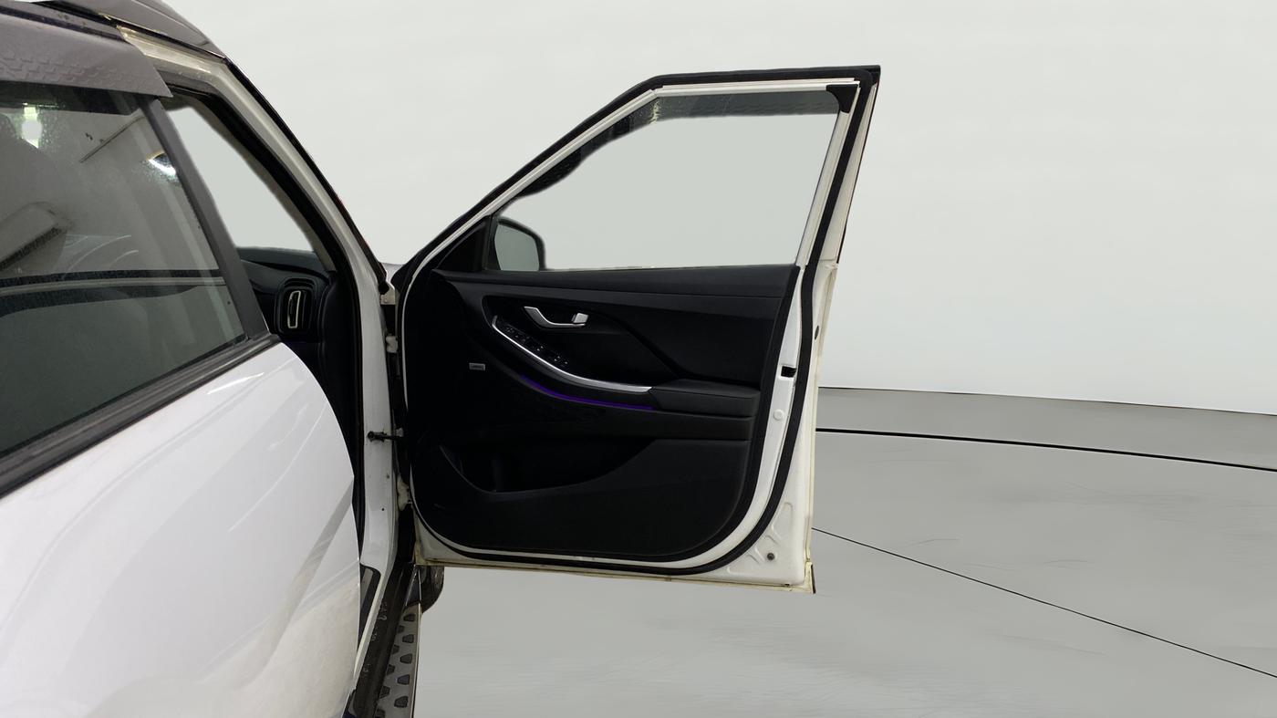 2023 Hyundai ALCAZAR  Signature (O) AE 7Str Diesel AT, Diesel, Automatic, 74,379 km, RHS Front Door