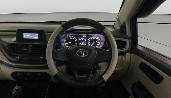 2021 Tata ALTROZ XE PETROL, Petrol, Manual, 75,412 km, Steering Wheel Close Up