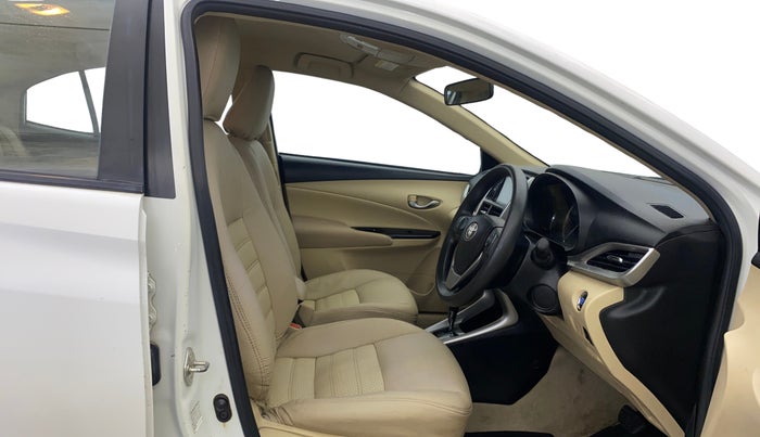 2018 Toyota YARIS G CVT, Petrol, Automatic, 36,071 km, Right Side Front Door Cabin