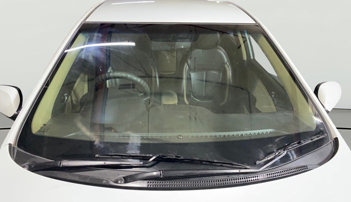 2012 Hyundai Verna FLUIDIC 1.6 VTVT SX, Petrol, Manual, 38,133 km, Front Windshield