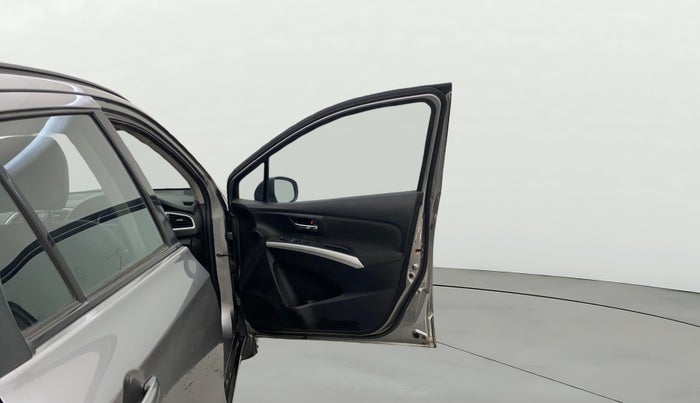 2016 Maruti S Cross ZETA 1.3, Diesel, Manual, 52,789 km, RHS Front Door