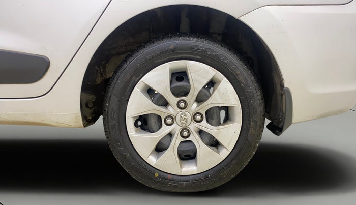2016 Hyundai Xcent S 1.2, Petrol, Manual, 73,596 km, Left Rear Wheel