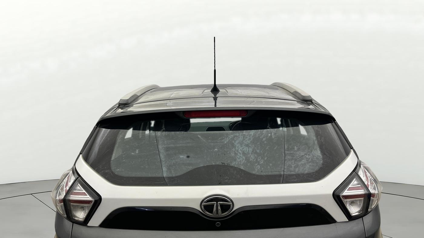 2020 Tata NEXON XM PETROL, Petrol, Manual, 54,343 km, Rear Windshield