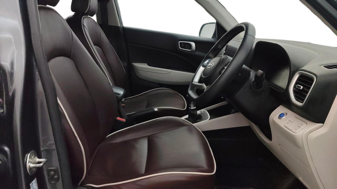 2022 Hyundai VENUE SX 1.0 (O) TURBO IMT, Petrol, Manual, 82,779 km, Right Side Front Door Cabin