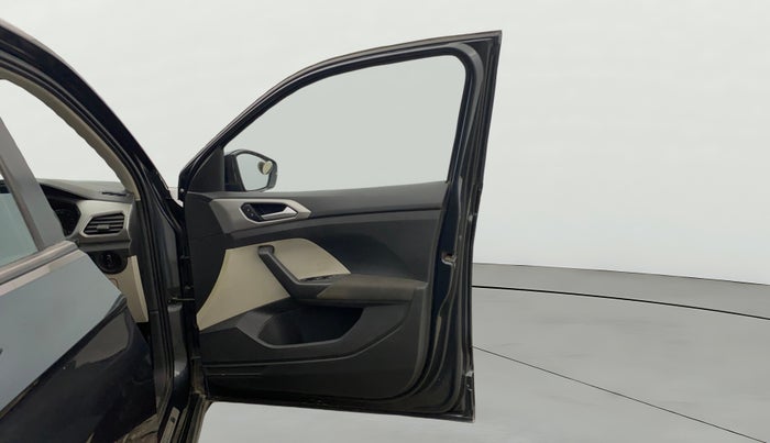 2022 Volkswagen TAIGUN HIGHLINE 1.0 TSI MT, Petrol, Manual, 97,139 km, RHS Front Door