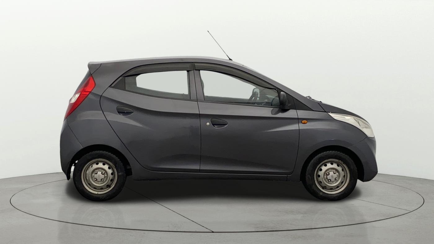 2018 Hyundai Eon ERA +, Petrol, Manual, 52,744 km, Right Side View