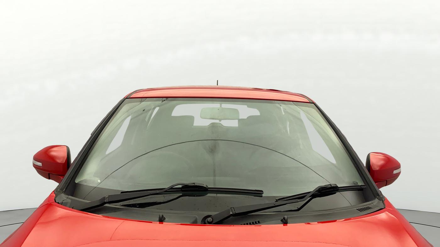 2016 Maruti Swift VXI, CNG, Manual, 94,818 km, Front Windshield
