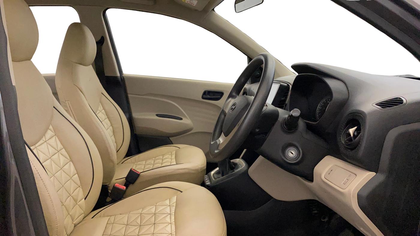 2022 Hyundai NEW SANTRO MAGNA EXECUTIVE CNG, CNG, Manual, 44,250 km, Right Side Front Door Cabin