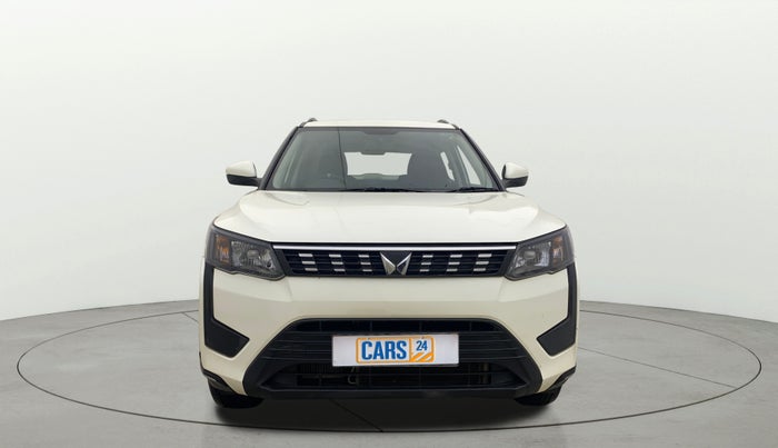 2023 Mahindra XUV300 W6 1.2 PETROL AMT, Petrol, Automatic, 15,464 km, Front