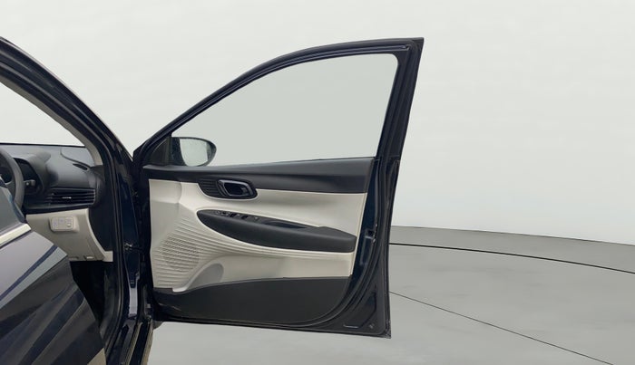 2023 Hyundai NEW I20 SPORTZ 1.2 IVT, Petrol, Automatic, 25,048 km, RHS Front Door