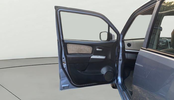 2013 Maruti Wagon R 1.0 VXI, CNG, Manual, 80,182 km, LHS Front Door