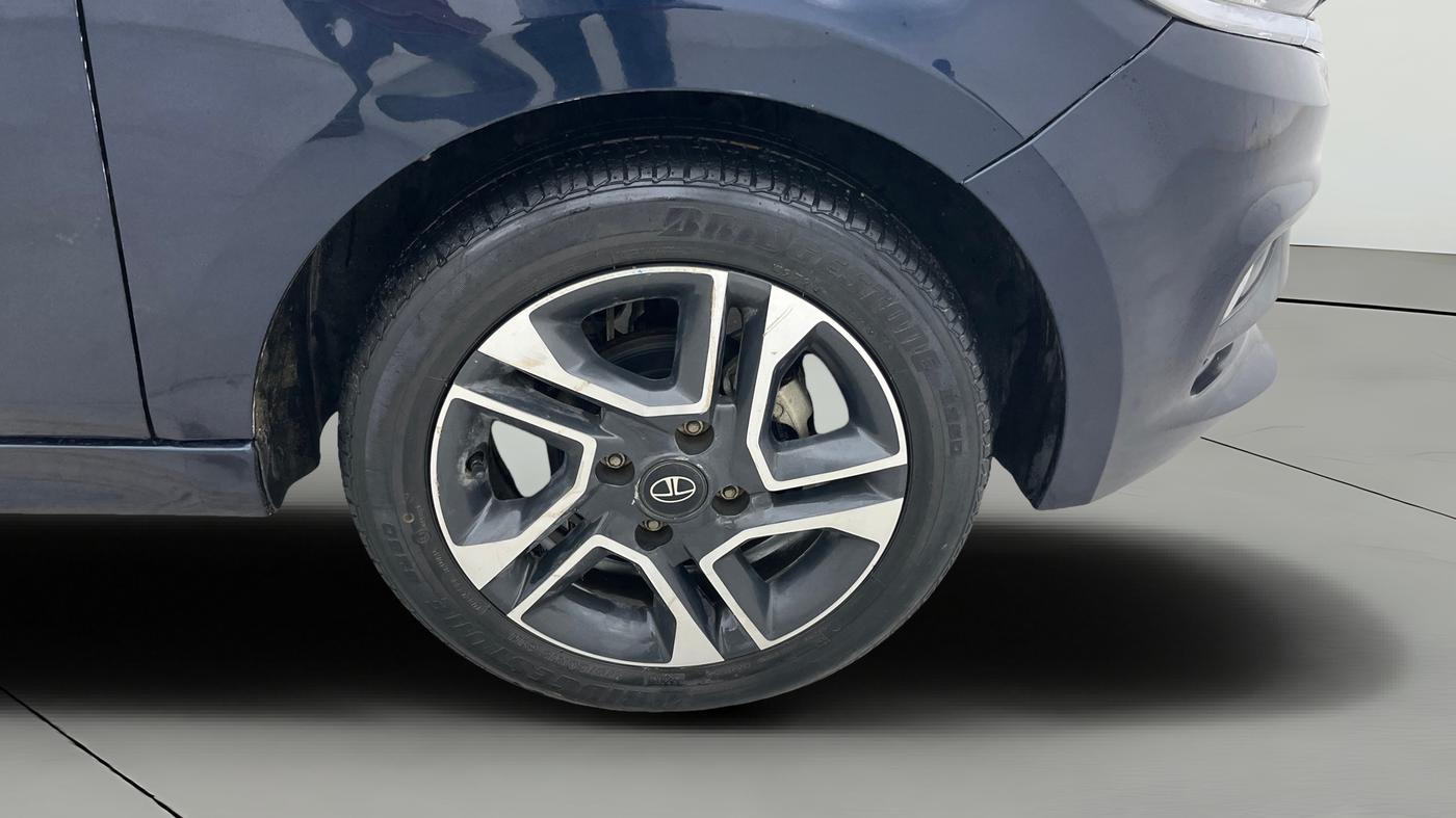 2021 Tata Tiago XZA PLUS PETROL, Petrol, Automatic, 28,549 km, Right Front Wheel
