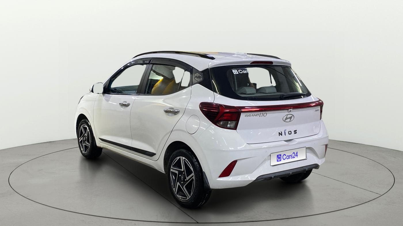 2023 Hyundai GRAND I10 NIOS ASTA AMT 1.2 KAPPA VTVT, Petrol, Automatic, 7,608 km, Left Back Diagonal