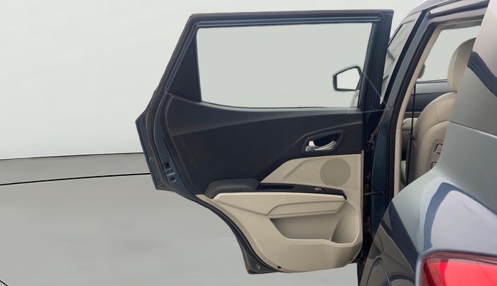 2023 Mahindra XUV300 W8 (O) 1.5 DIESEL, Diesel, Manual, 68,434 km, LHS Rear Door