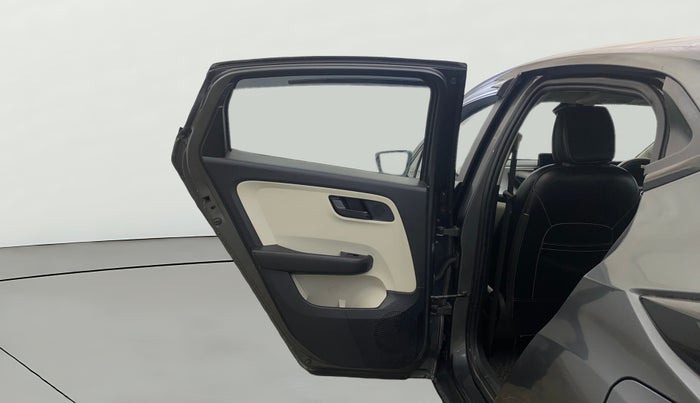 2023 Tata ALTROZ XM PLUS SUNROOF, Petrol, Manual, 23,443 km, LHS Rear Door