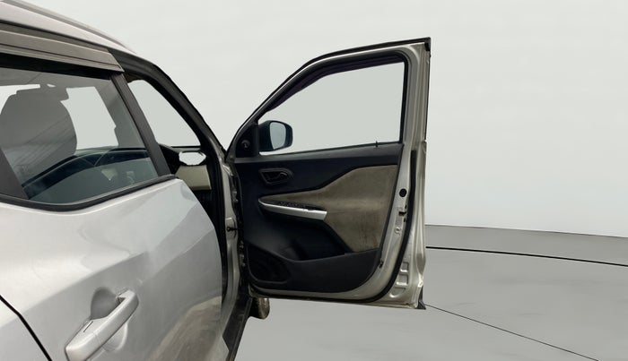 2021 Nissan MAGNITE XE, Petrol, Manual, 1,12,912 km, RHS Front Door