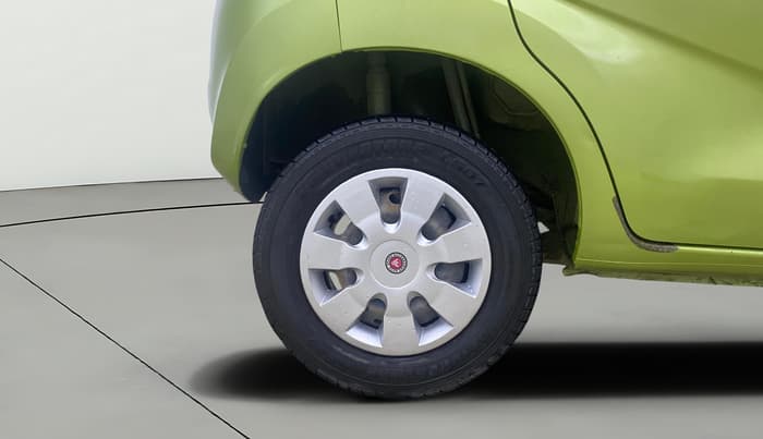 2016 Datsun Redi Go T (O), Petrol, Manual, 32,393 km, Right Rear Wheel