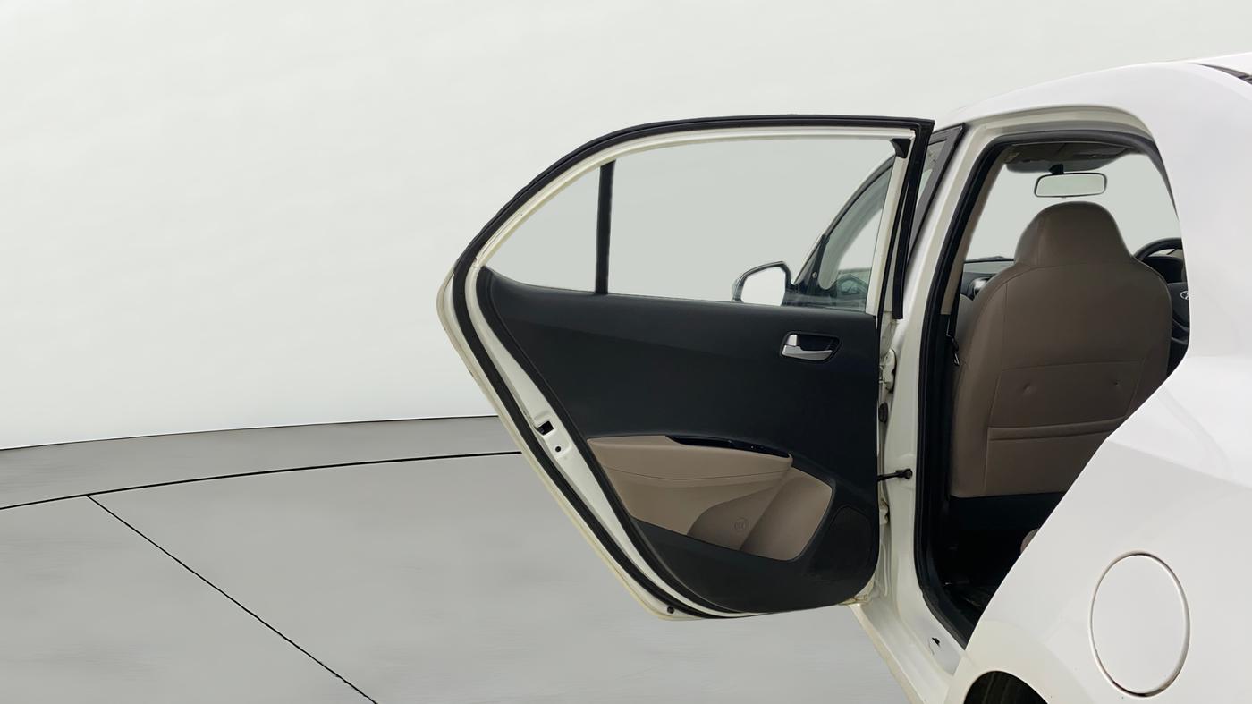 2019 Hyundai Xcent SX 1.2, CNG, Manual, 1,30,952 km, LHS Rear Door