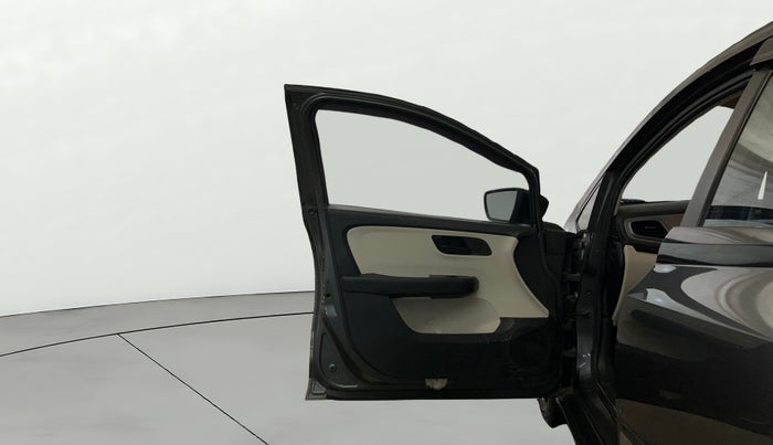 2022 Tata ALTROZ XE PETROL, Petrol, Manual, 45,892 km, LHS Front Door