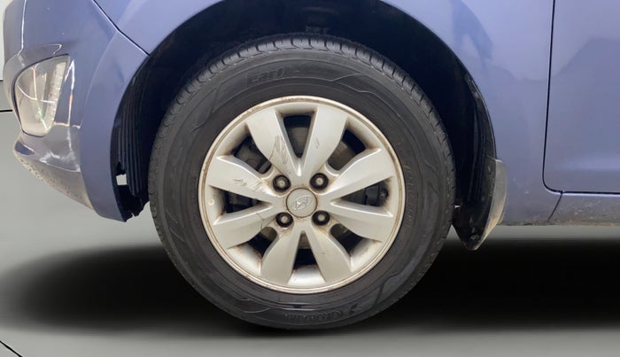 2014 Hyundai i20 SPORTZ 1.4 AT, Petrol, Automatic, 36,575 km, Left Front Wheel