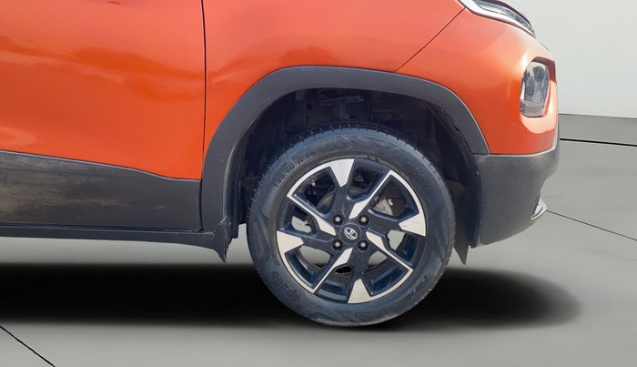 2021 Tata PUNCH CREATIVE  1.2 RTN DUAL TONE, Petrol, Manual, 30,276 km, Right Front Wheel