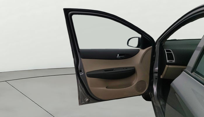 2013 Hyundai i20 MAGNA 1.2, Petrol, Manual, 37,038 km, LHS Front Door