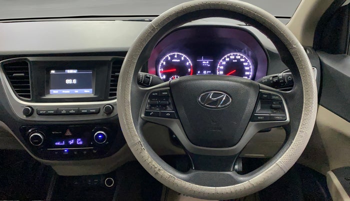 2018 Hyundai Verna 1.4 EX PETROL, Petrol, Manual, 43,601 km, Steering Wheel Close Up