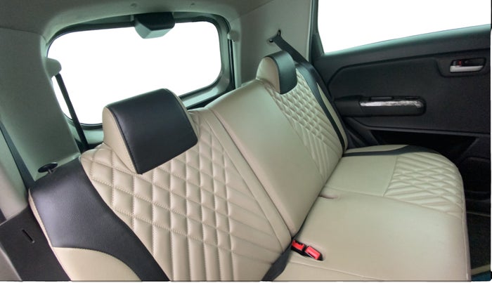 2023 Maruti New Wagon-R ZXI 1.2, Petrol, Manual, 28,091 km, Right Side Rear Door Cabin