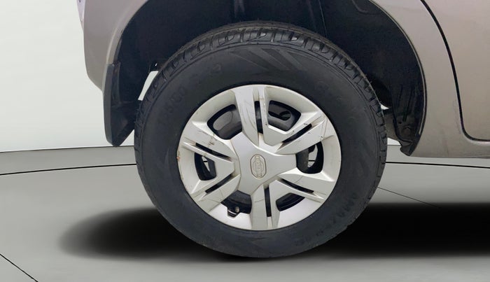 2017 Datsun Redi Go T (O), Petrol, Manual, 1,24,743 km, Right Rear Wheel