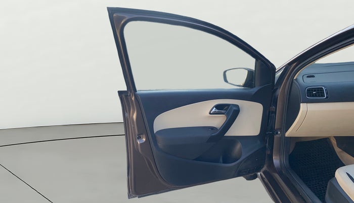 2020 Skoda Rapid 1.0 AMBITION TSI MT, Petrol, Manual, 79,811 km, LHS Front Door