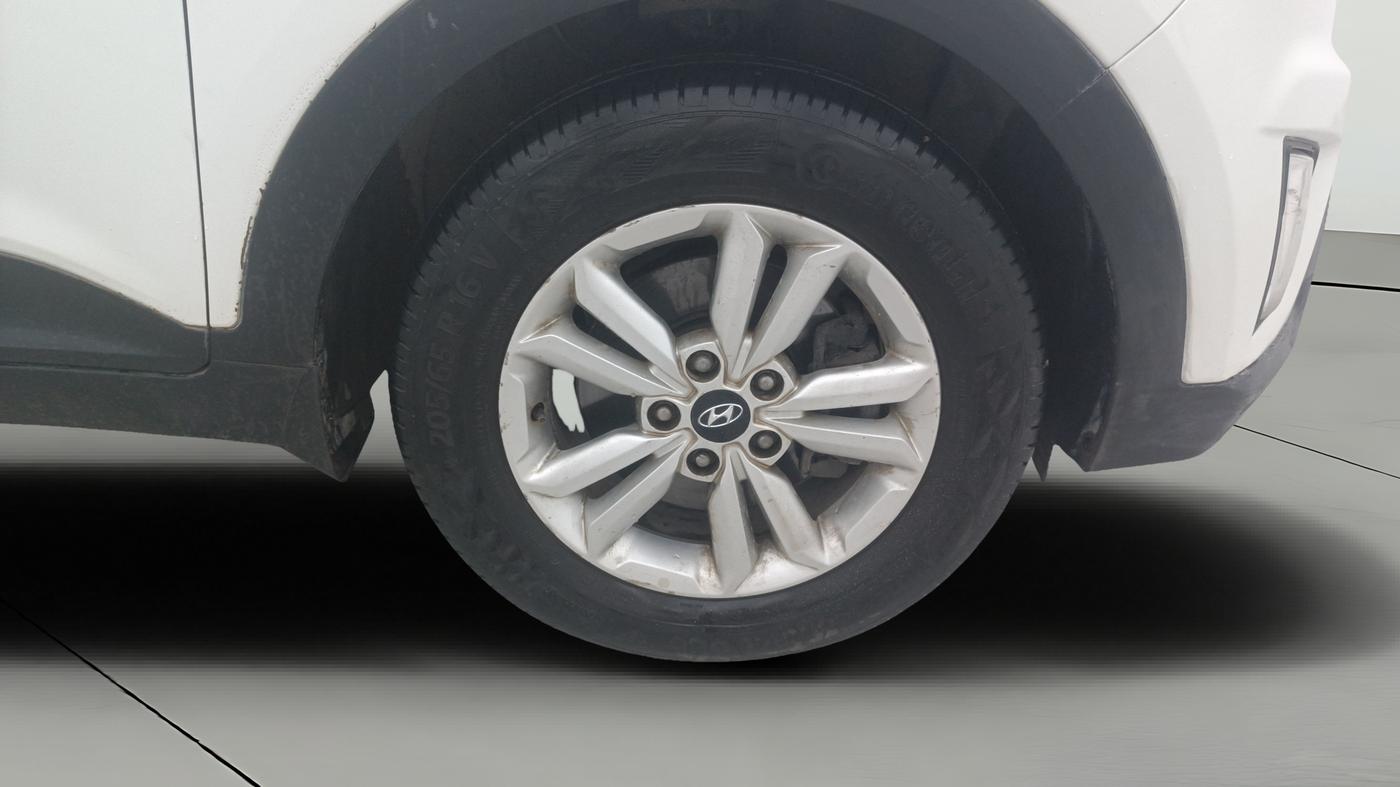 2016 Hyundai Creta SX PLUS 1.6 PETROL, Petrol, Manual, 82,855 km, Right Front Wheel